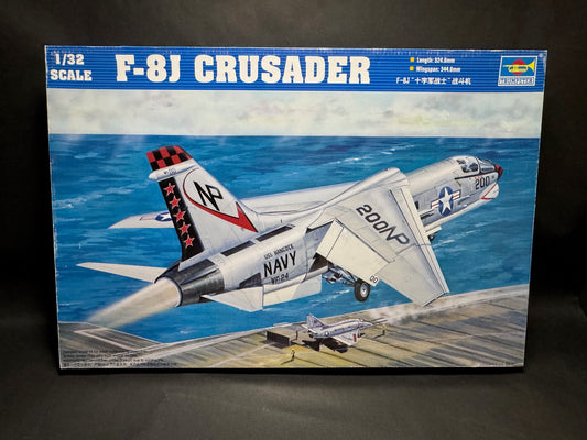 2009 Trumpeter Model Kit 02273 1:32 Scale Vought F-8J Crusader