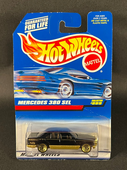 Hot Wheels #889 Mercedes 380 SEL Black