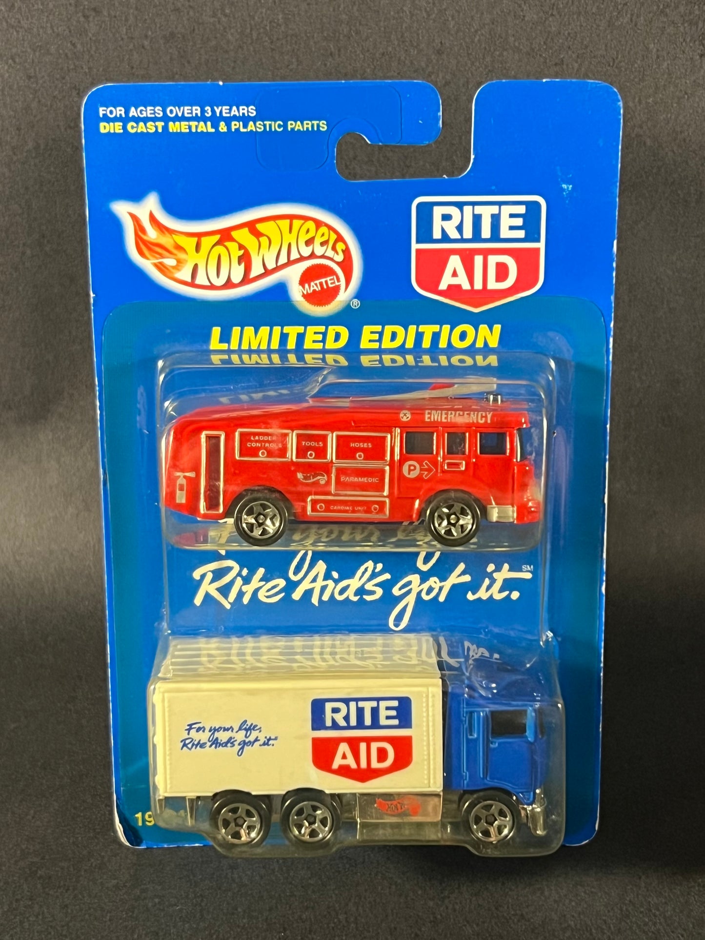 Hot Wheels 1997 Rite Aid 2-Pack Fire Truck & HiWay Hauler