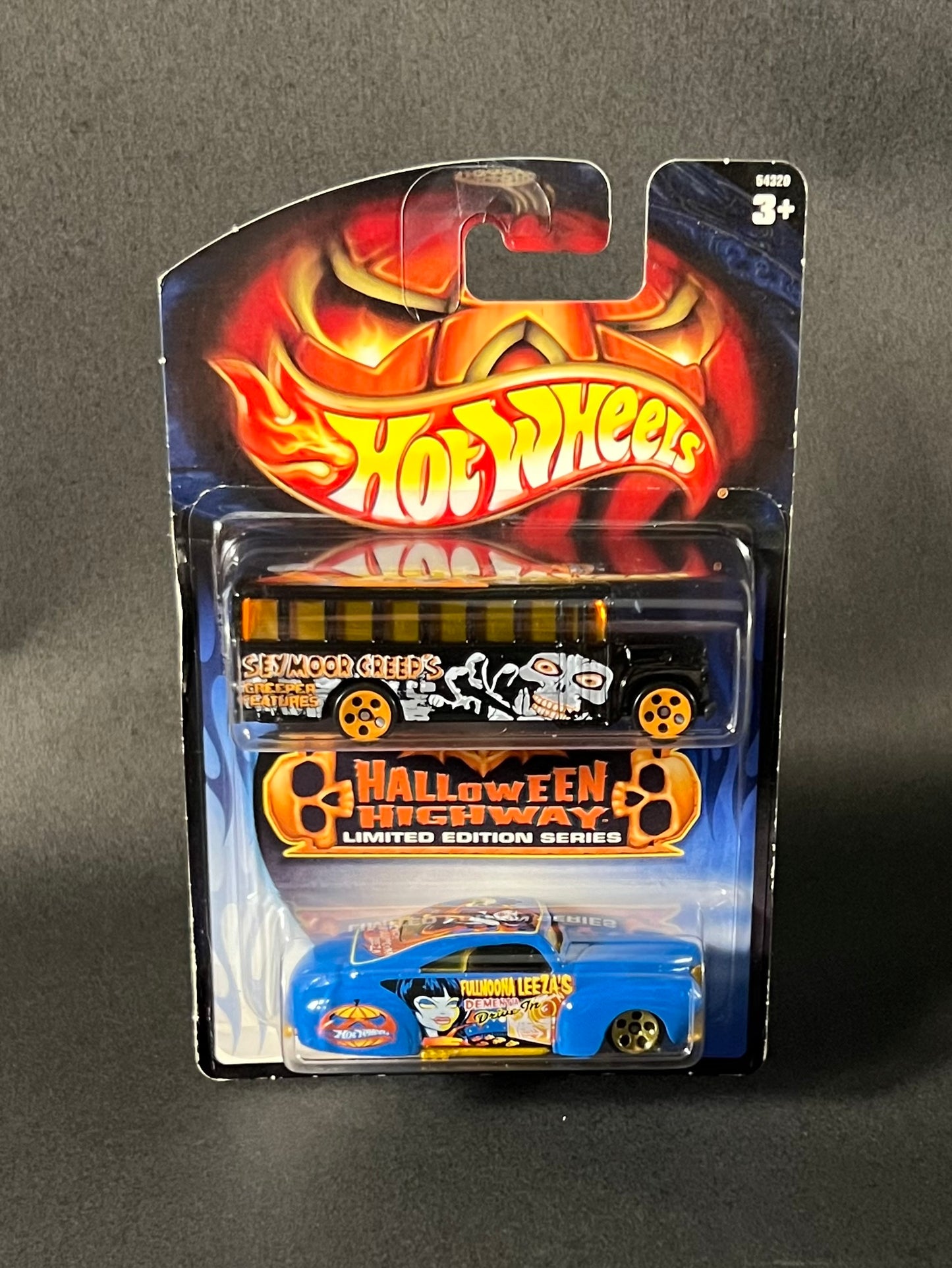 Hot Wheels 2004 Halloween Highway 2-Pack School Bus & Tail Dragger