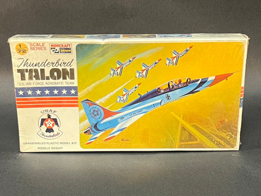 MiniCraft Hasegawa Model Kit 119 1:72 Scale Thunderbird Talon US Air Force Aerobatic Team