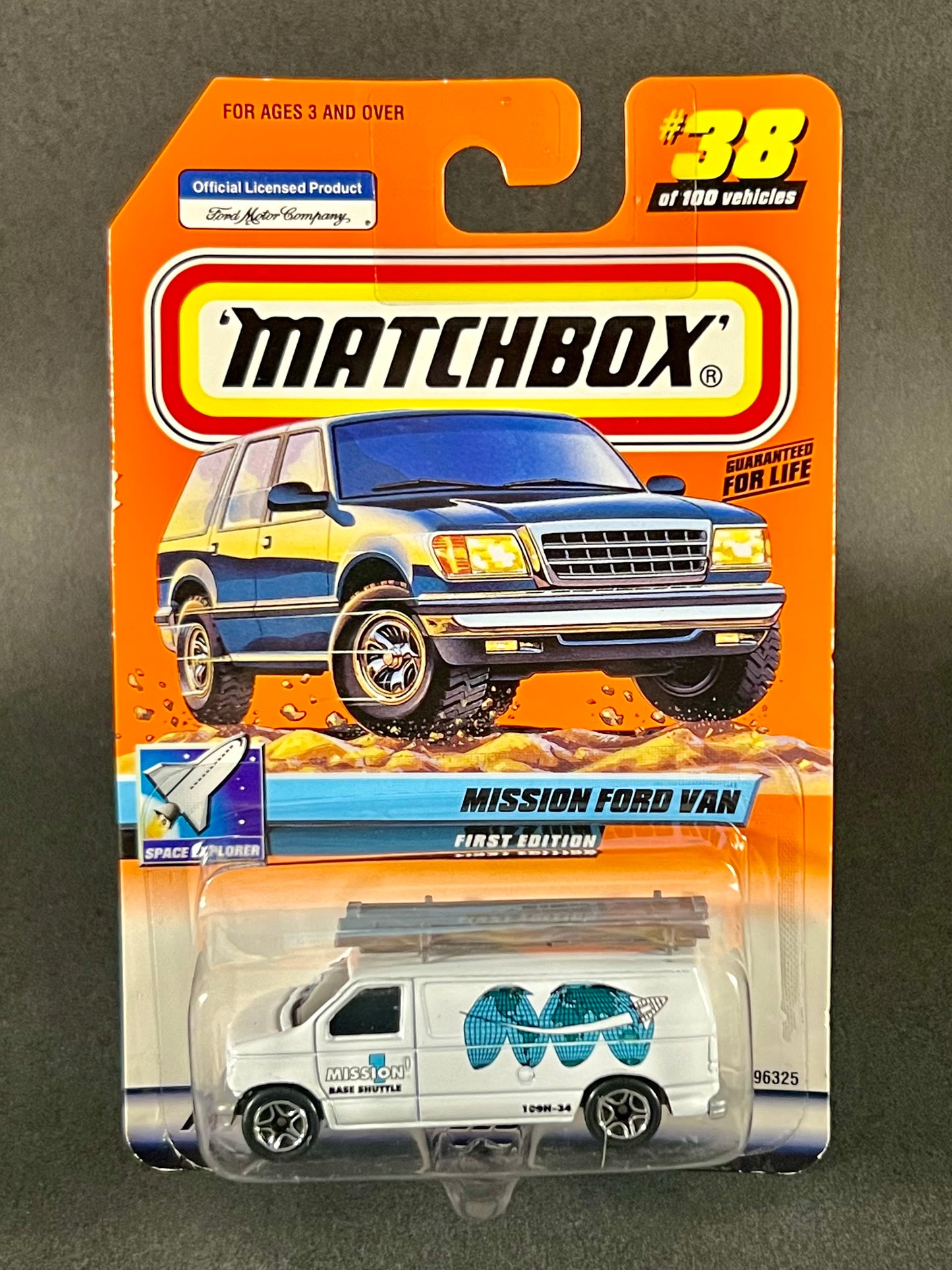 Matchbox 2000 Space Explorer #38 Mission Ford Van First Edition, White