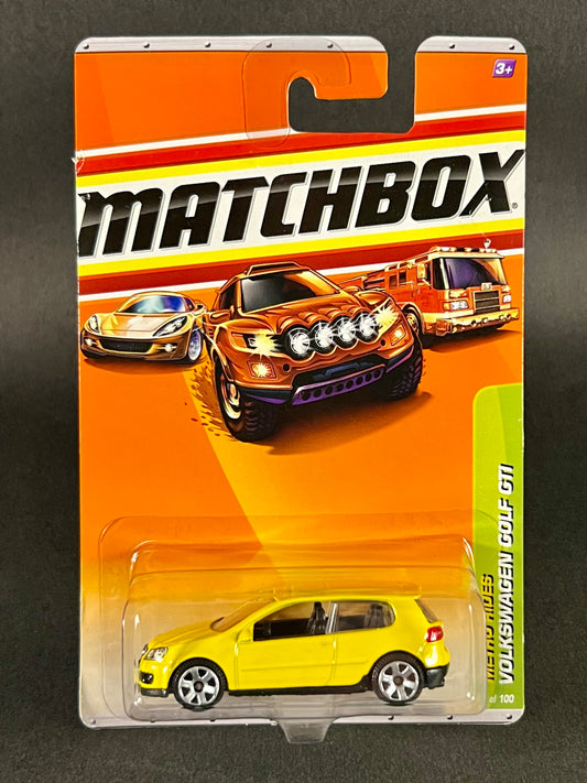 Matchbox 2009 Metro Rides #28 Volkswagen Golf GTI, Yellow