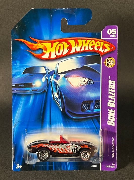 Hot Wheels 2006 Bone Blazers #05 '65 Corvette, Black