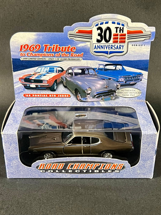 Road Champs 1969 Tribute Series 1 Limited Edition 1969 Pontiac GTO Judge, Gold