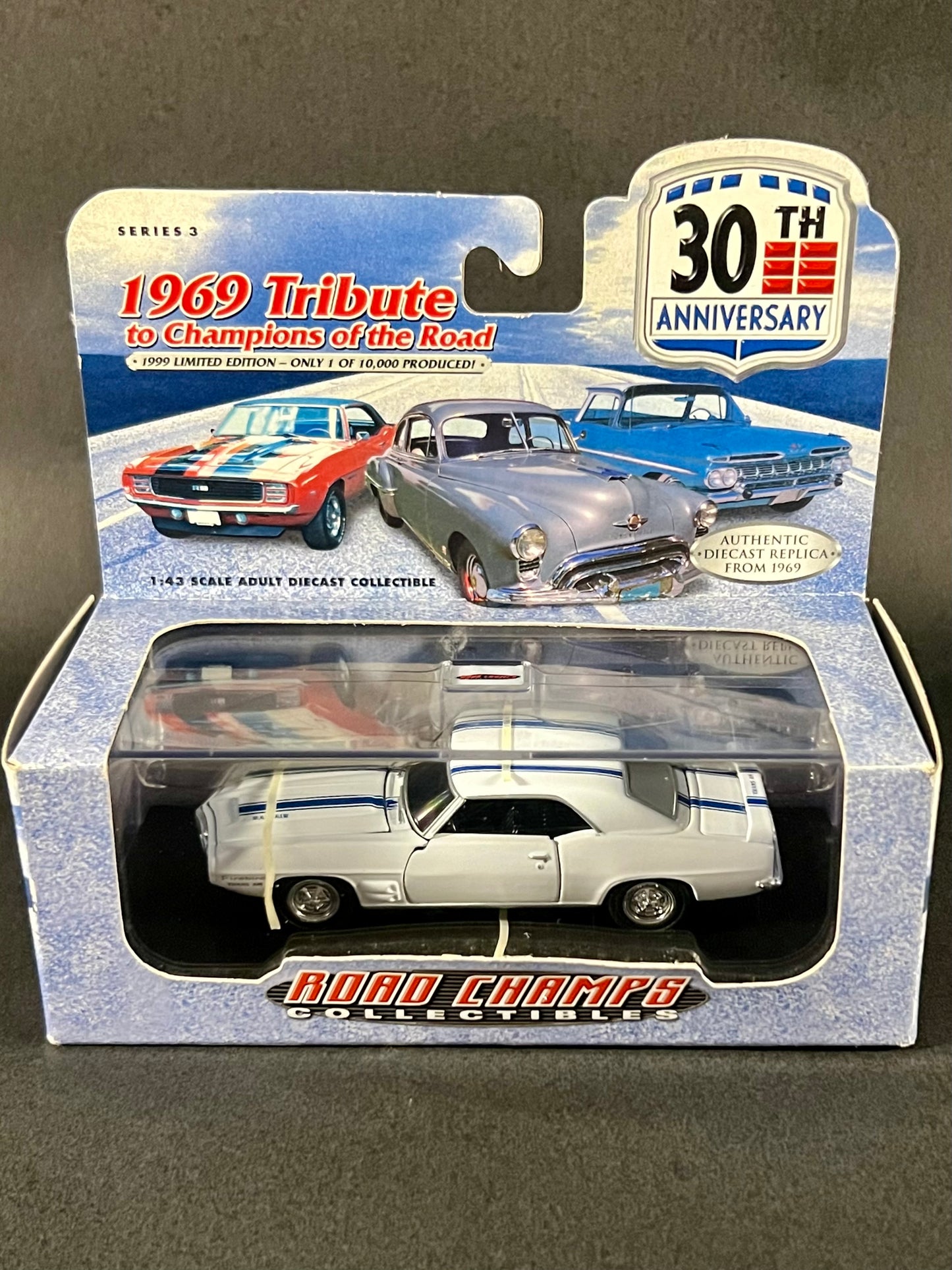 Road Champs 1969 Tribute Series 3 Limited Edition 1969 Pontiac Firebird, White