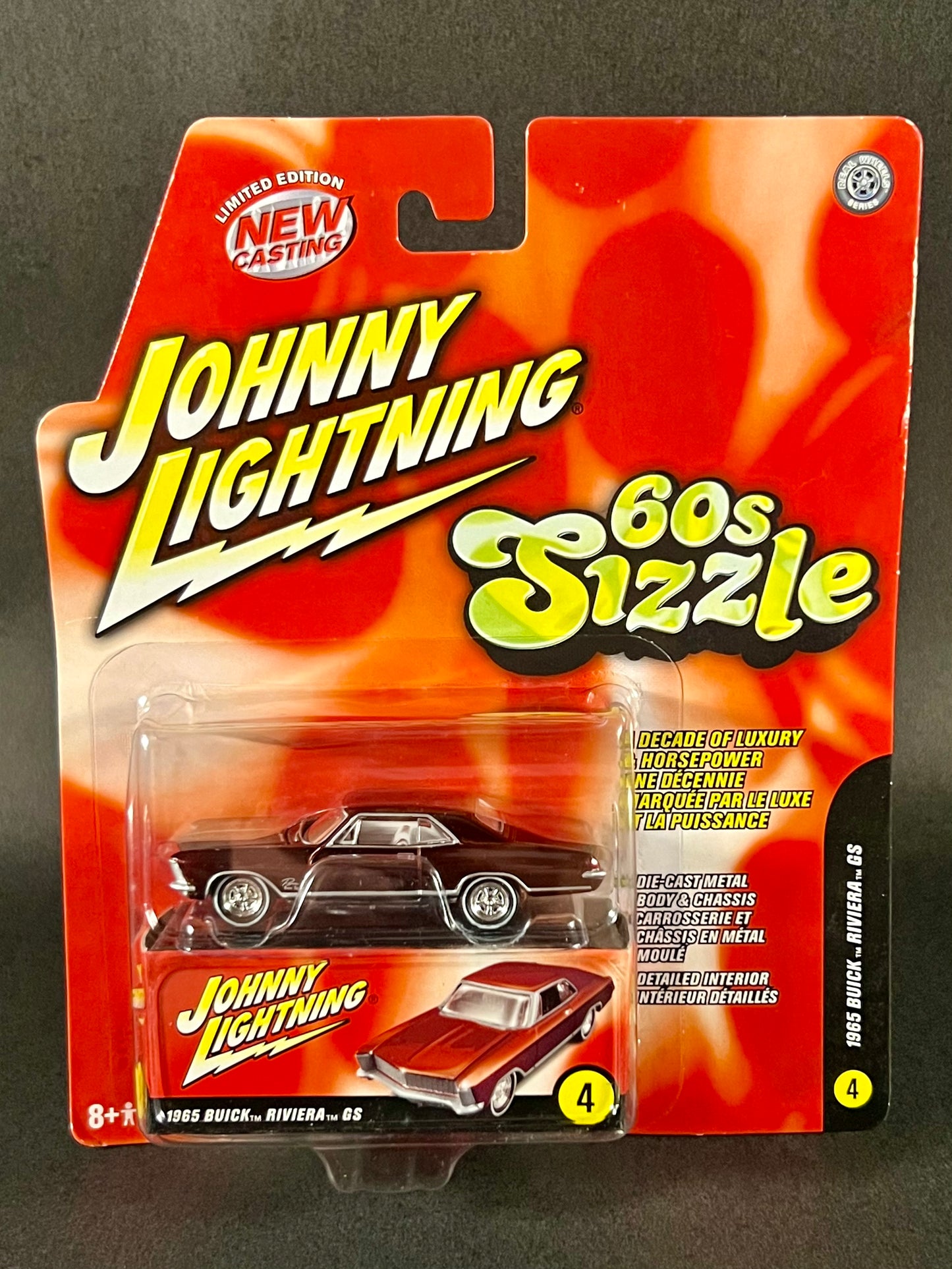 Johnny Lightning 2006 60's Sizzle #4 1965 Buick Riviera GS, Red