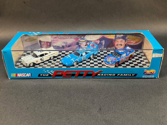 1997 Hot Wheels Collectibles The Petty Racing Family Three Generations 3 Car Set