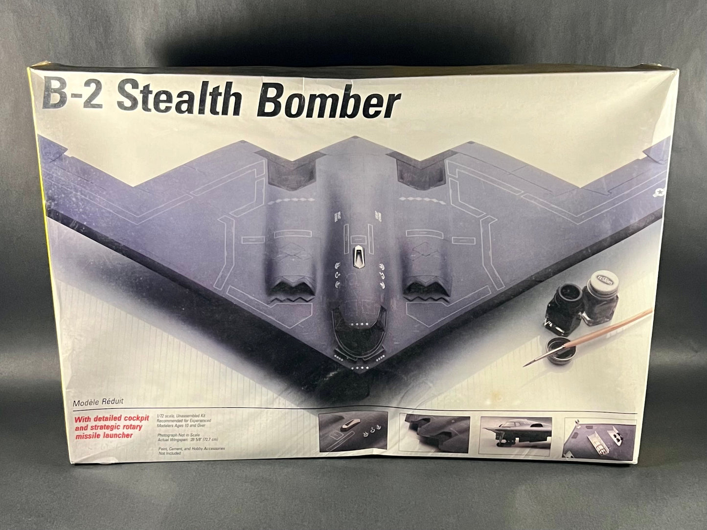 Testors Model Kit 571 1:72 Scale Northrop B-2 Stealth Bomber