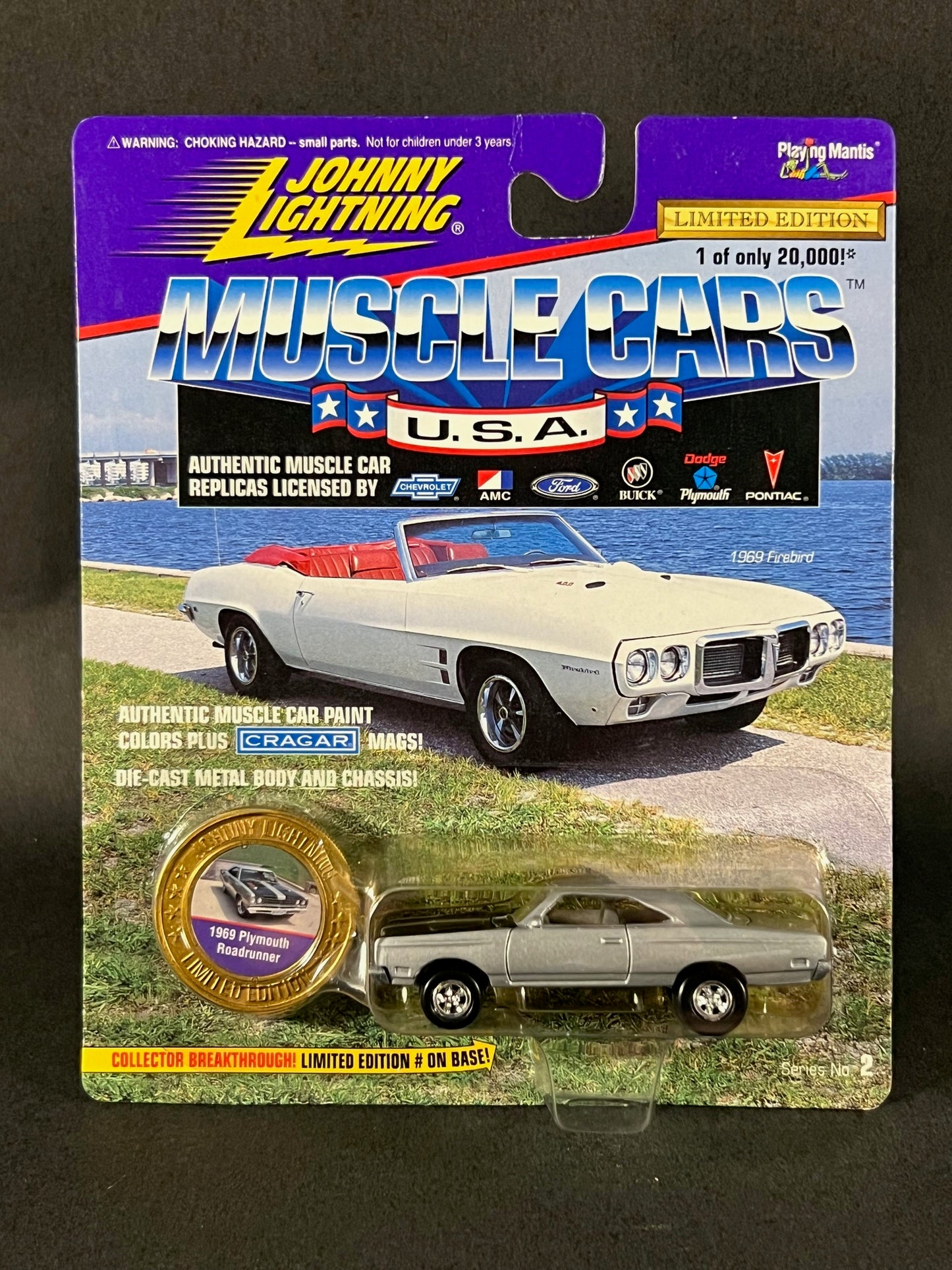 Johnny Lightning 1996 Muscle Cars USA 1969 Plymouth Roadrunner, Silver