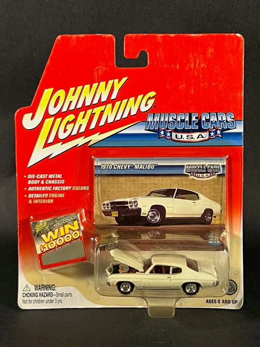 Johnny Lightning 2004 Muscle Cars USA #25 1970 Chevy Malibu, White