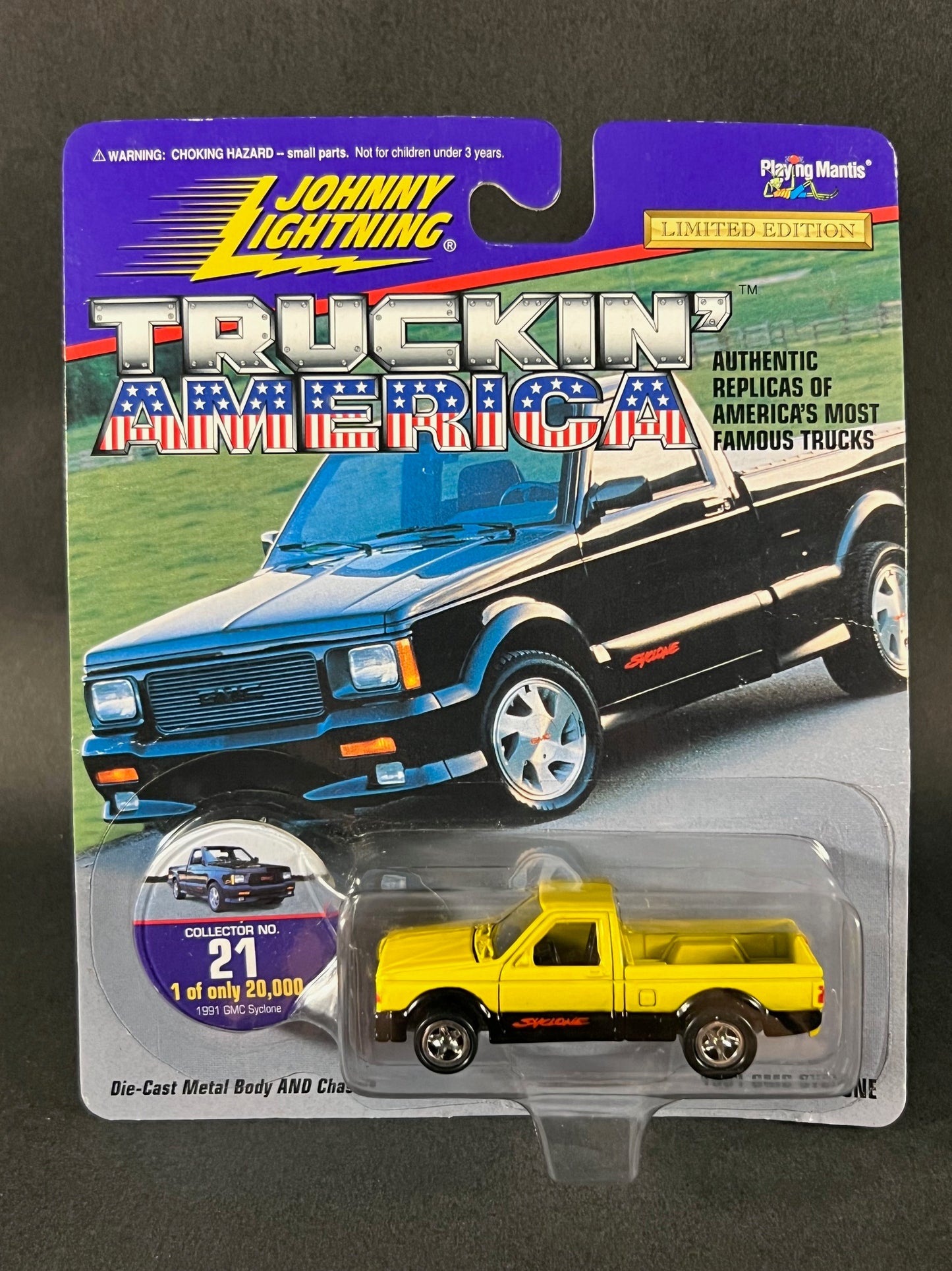 Johnny Lightning 1997 Truckin' America #21 1991 GMC Syclone, Yellow