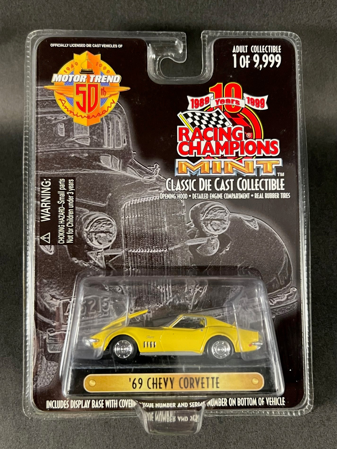 Racing Champions MINT Issue #217 '69 Chevy Corvette, Yellow