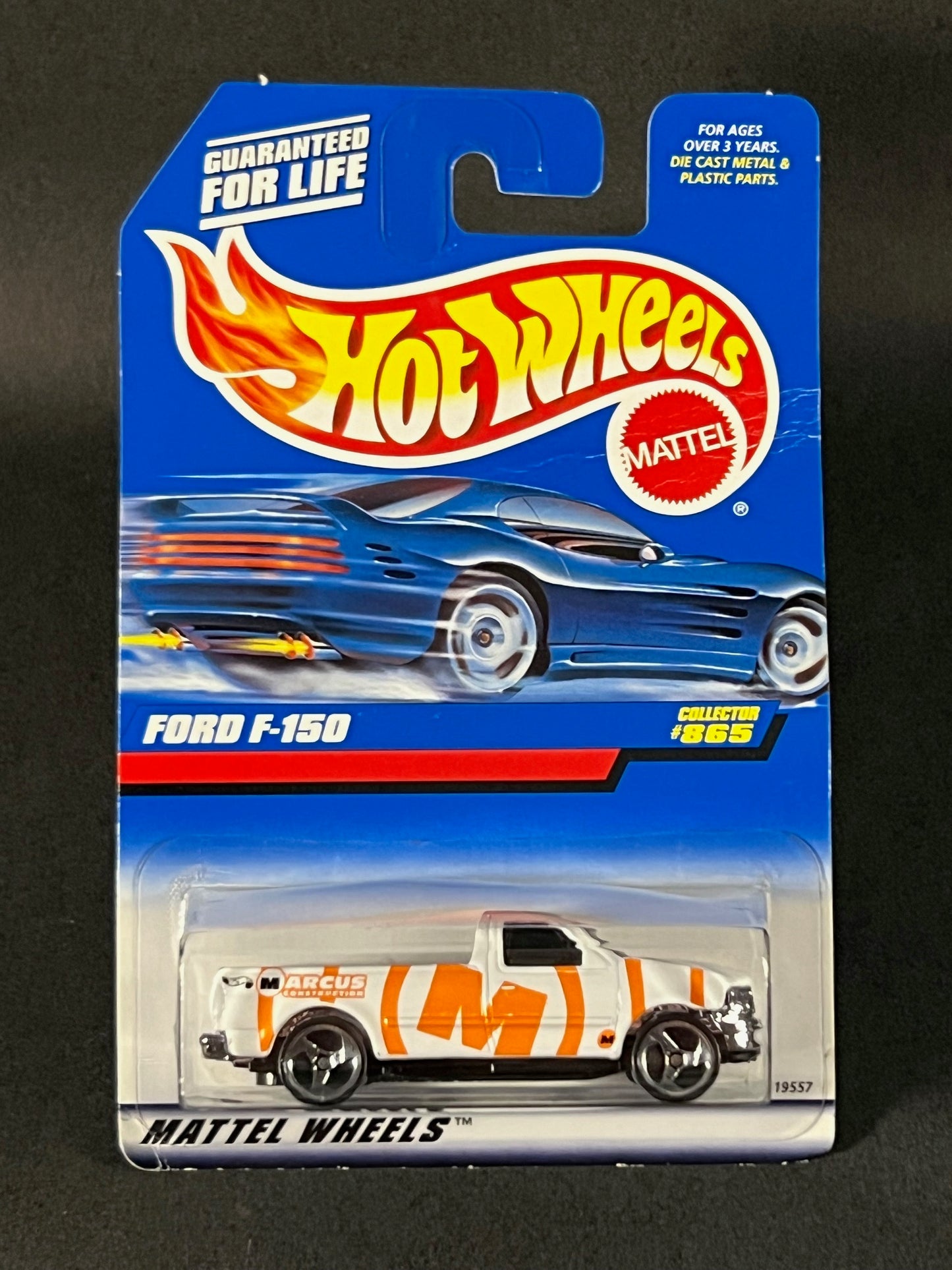 Hot Wheels 1997 #865 Ford F-150, White and Orange