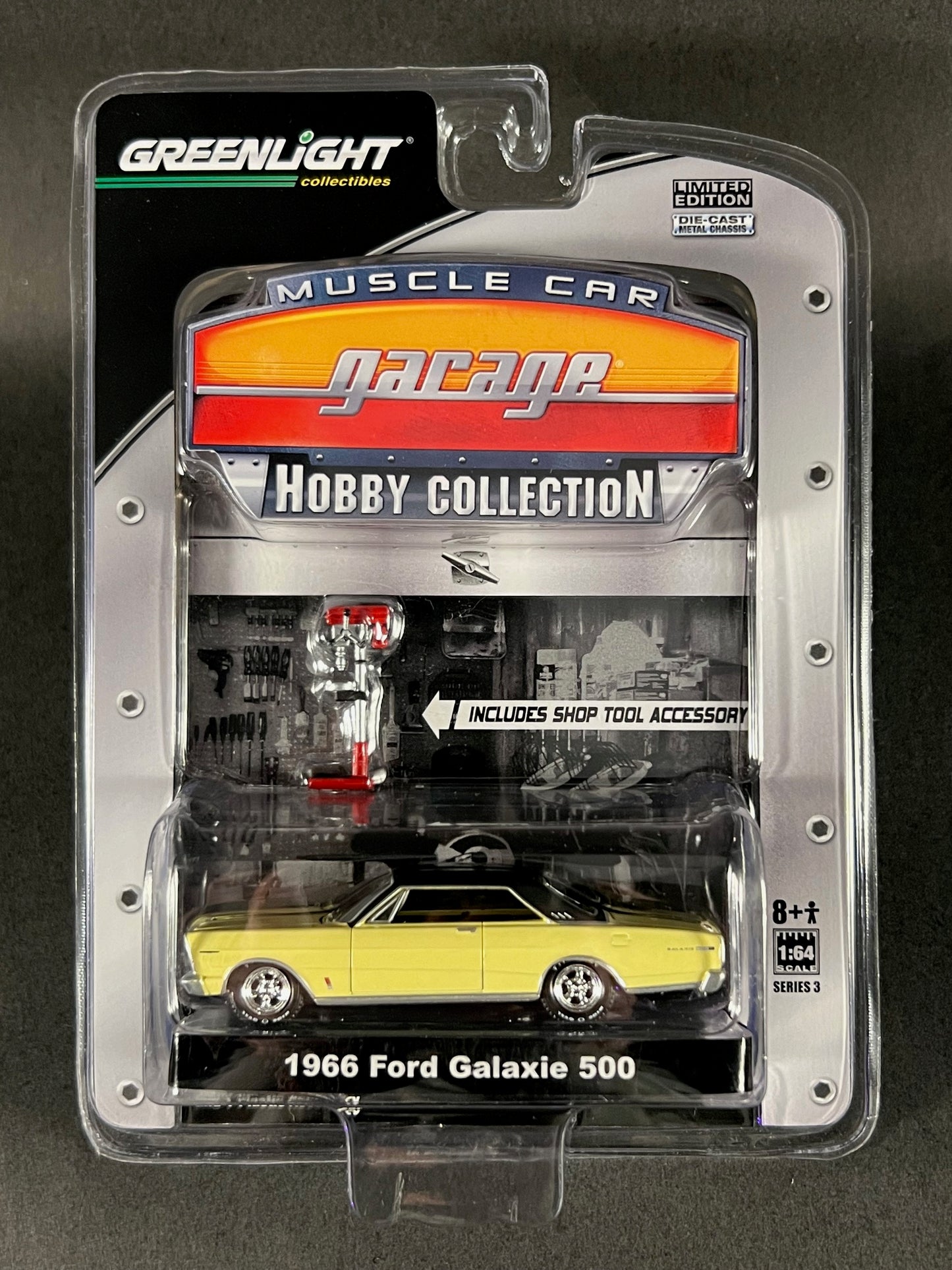 2008 GreenLight Muscle Car Garage 1966 Ford Galaxie 500, Yellow