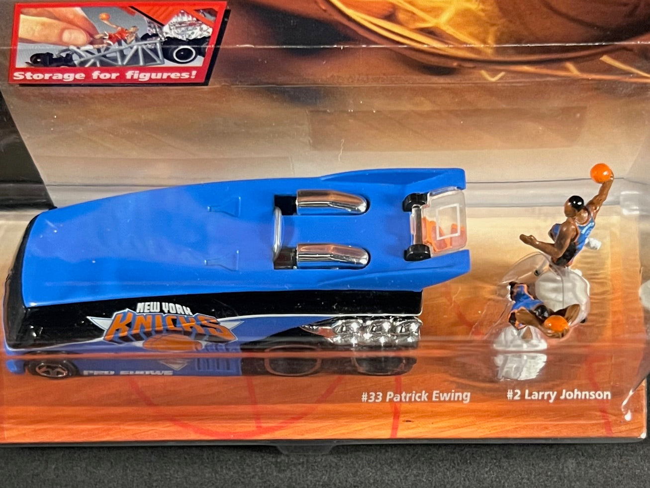 Hot Wheels 1998 NBA Pro Show New York Knicks #33 Ewing #2 Johnson