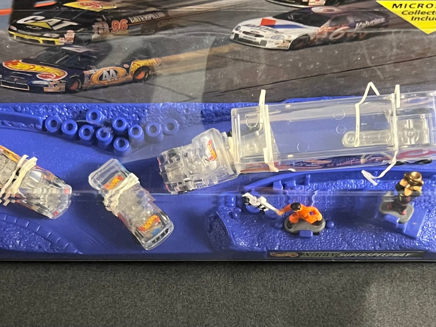 Hot Wheels 1997 Planet Micro X-Ray SuperSpeedway