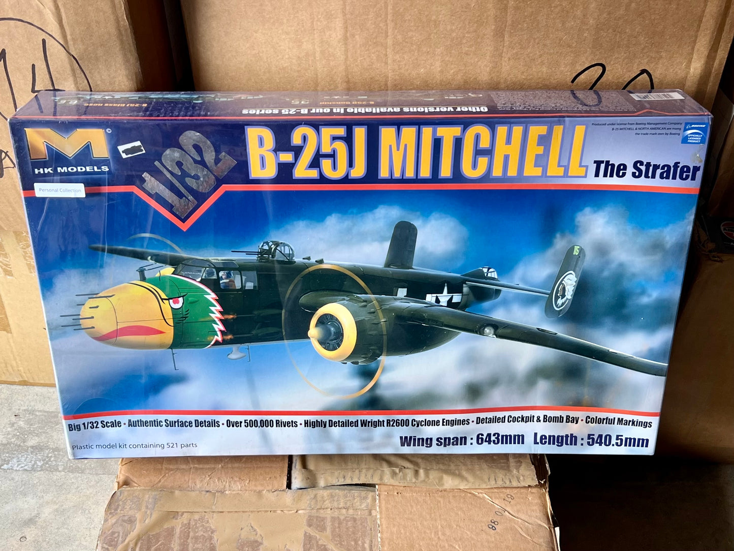 HK Model Kit 01E02 1:32 Scale B-25J Mitchell The Strafer