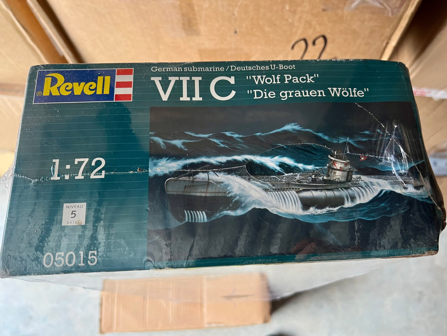 Revell Model Kit 05015	1:72 Scale German Submarine VIIC "Wolf Pack"