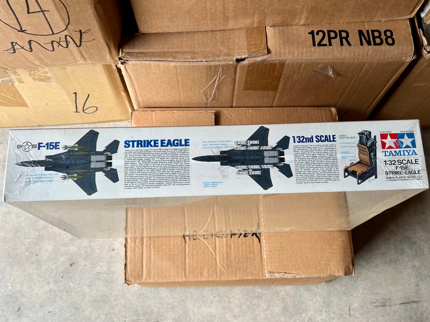 Tamiya Model Kit 60302 1:32 Scale McDonnell Douglas F-15E Strike Eagle