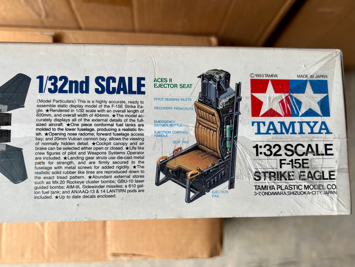 Tamiya Model Kit 60302 1:32 Scale McDonnell Douglas F-15E Strike Eagle