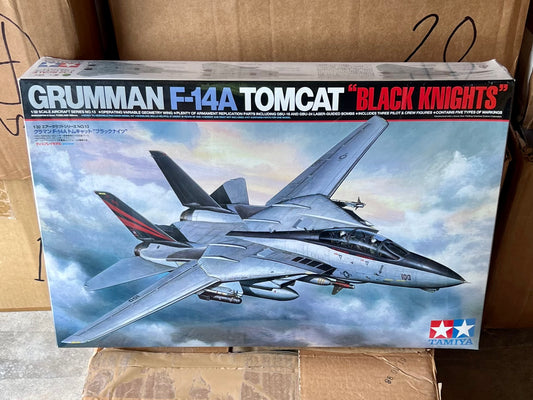 Tamiya Model Kit 60313 1:32 Scale Grumman F-14A Tomcat "Black Knights"