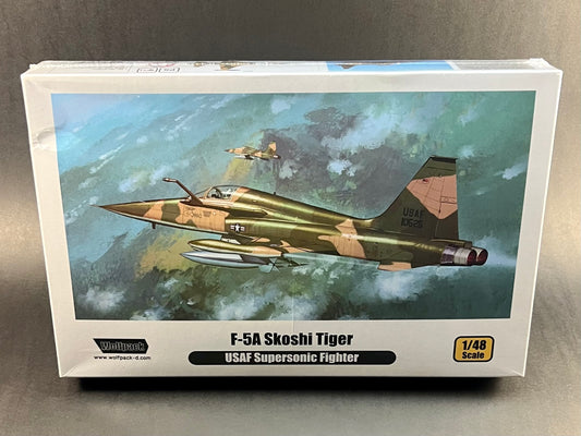 Wolfpack Model Kit WP14803 1:48 Scale F-5A Skoshi Tiger USAF Supersonic Fighter