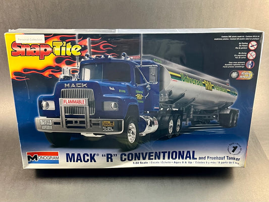 Monogram Model Kit 85-1961 1:32 Scale Mack "R" Conventional and Fruehauf Tanker