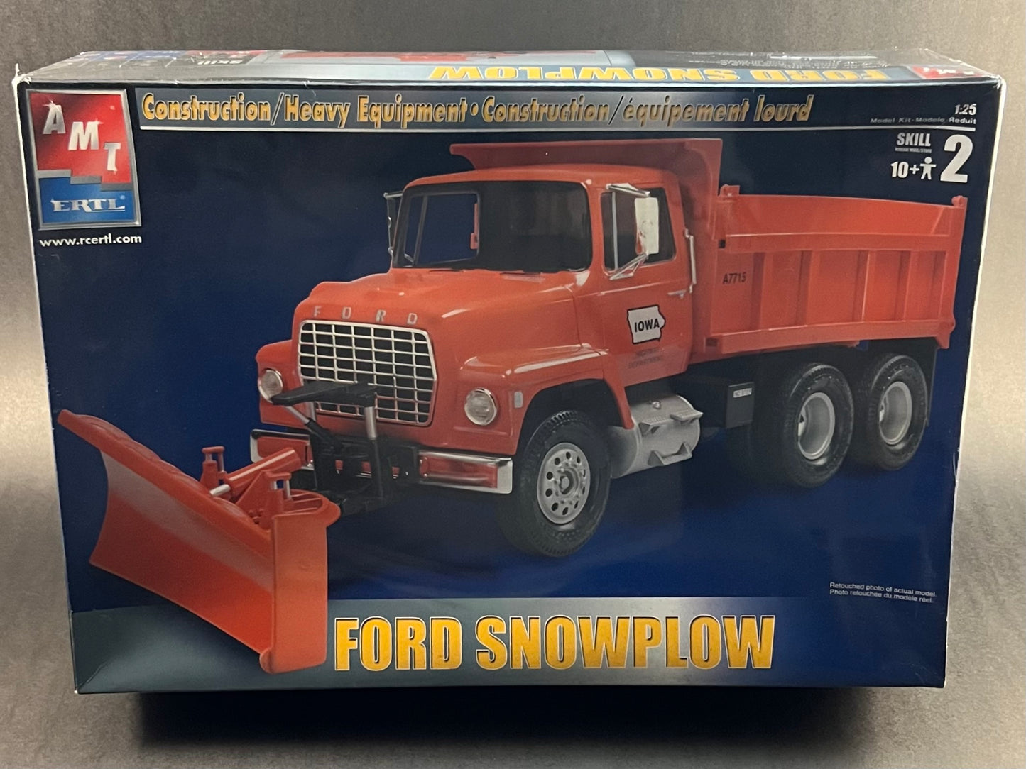 AMT ERTL Model Kit 31820 1:25 Scale Ford Snowplow