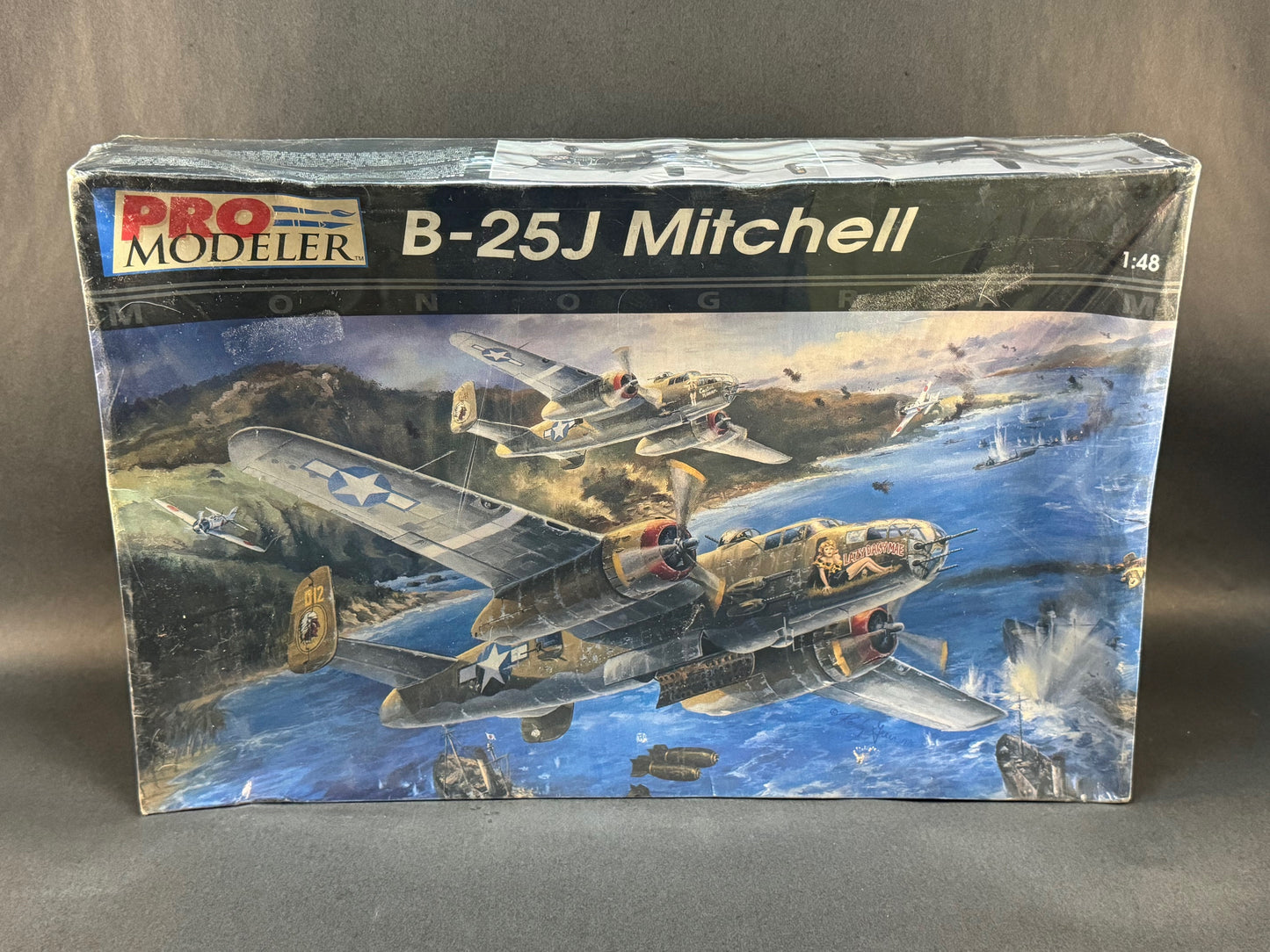 Pro Modeler Kit 5927 1:48 Scale B-25J Mitchell