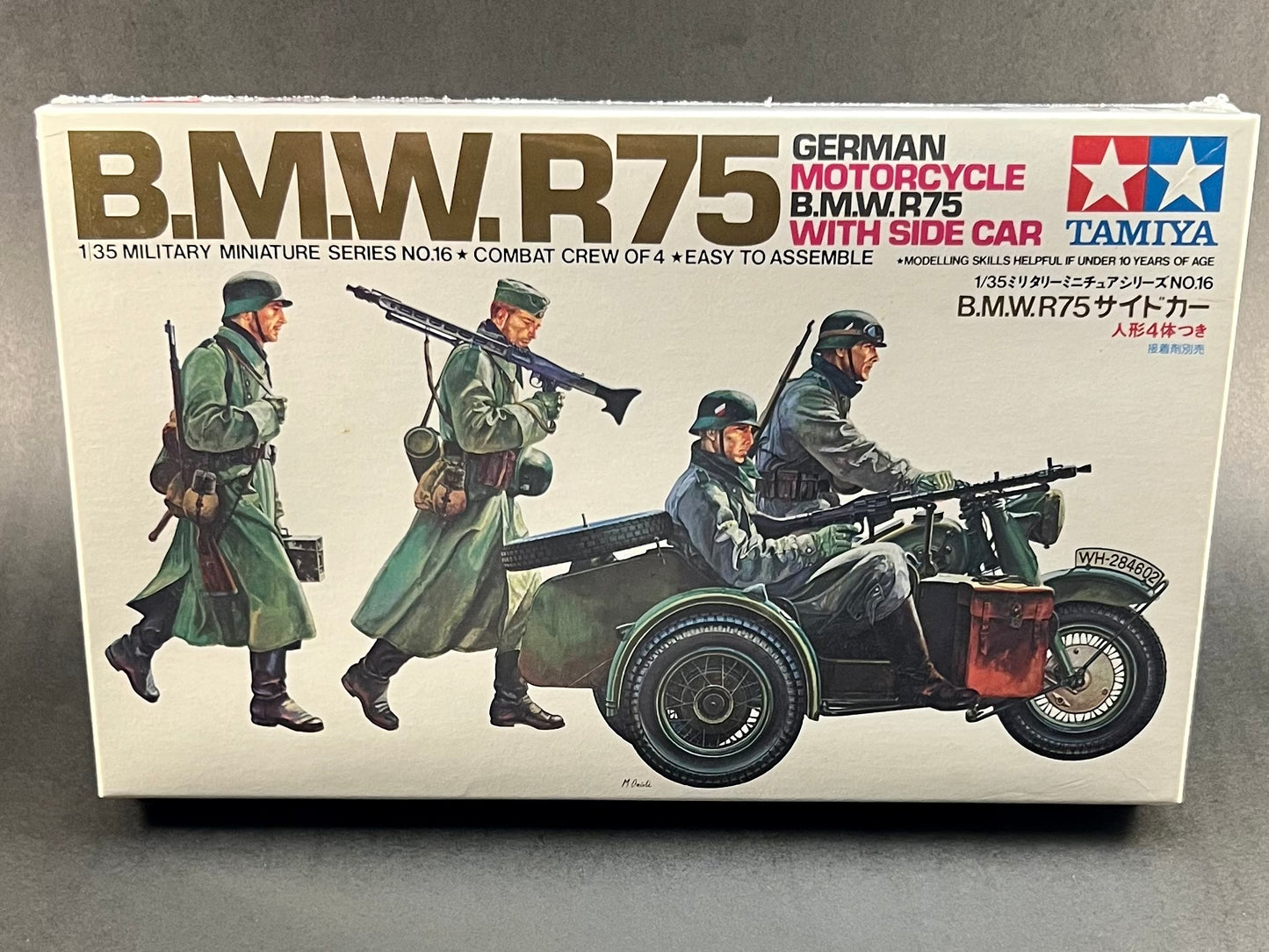 Tamiya Model Kit MM16 1:35 Scale B.M.W. R75 German Motorcycle BMW with Side Car