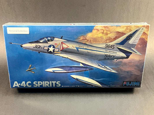 Fujimi Model Kit F-26 1:72 Scale A-4C Spirits