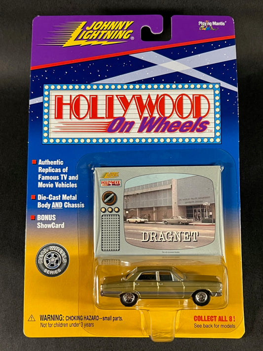 Johnny Lightning 1998 Hollywood On Wheels Dragnet 1966 Ford Fairlane, Gold