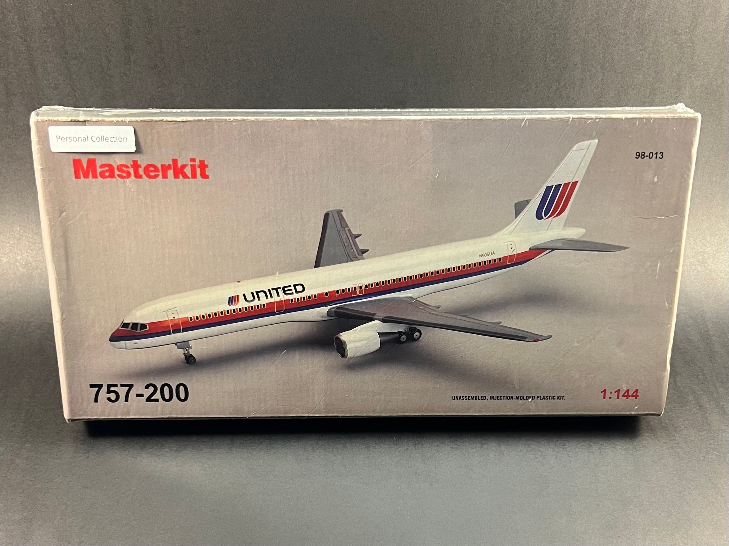 757 Model Kit Masterkit Model Kit 98-013 1:144 Scale United 757-200 – Plutonium Garage