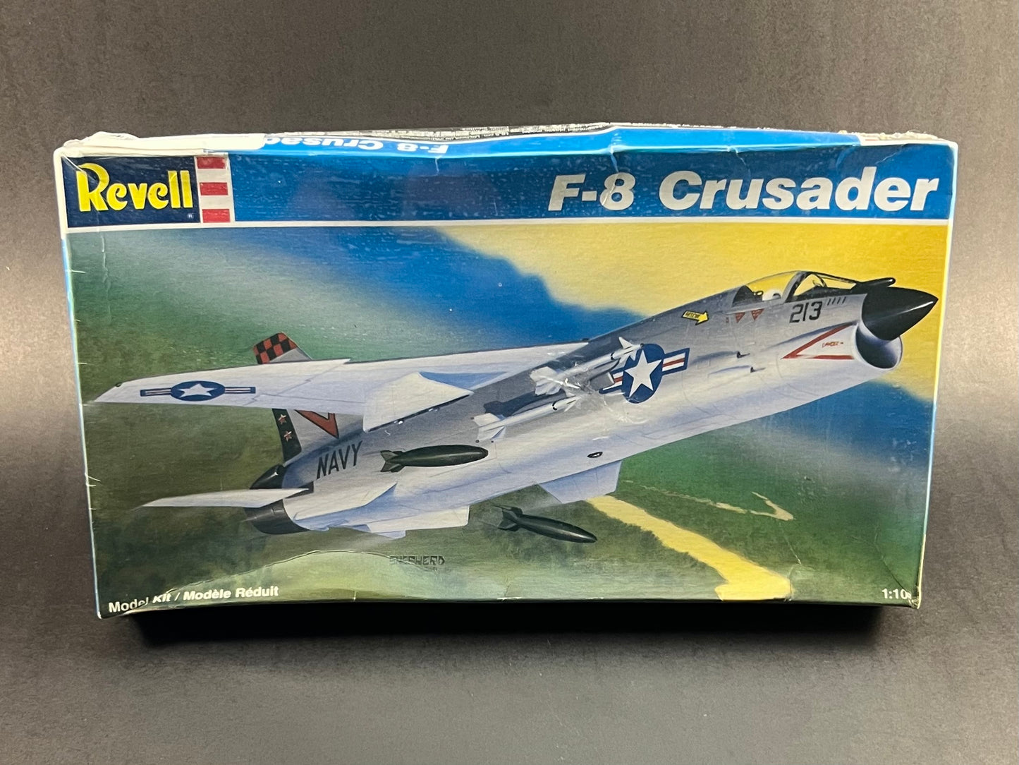 Revell Model Kit 4070 1:100 Scale F-8 Crusader