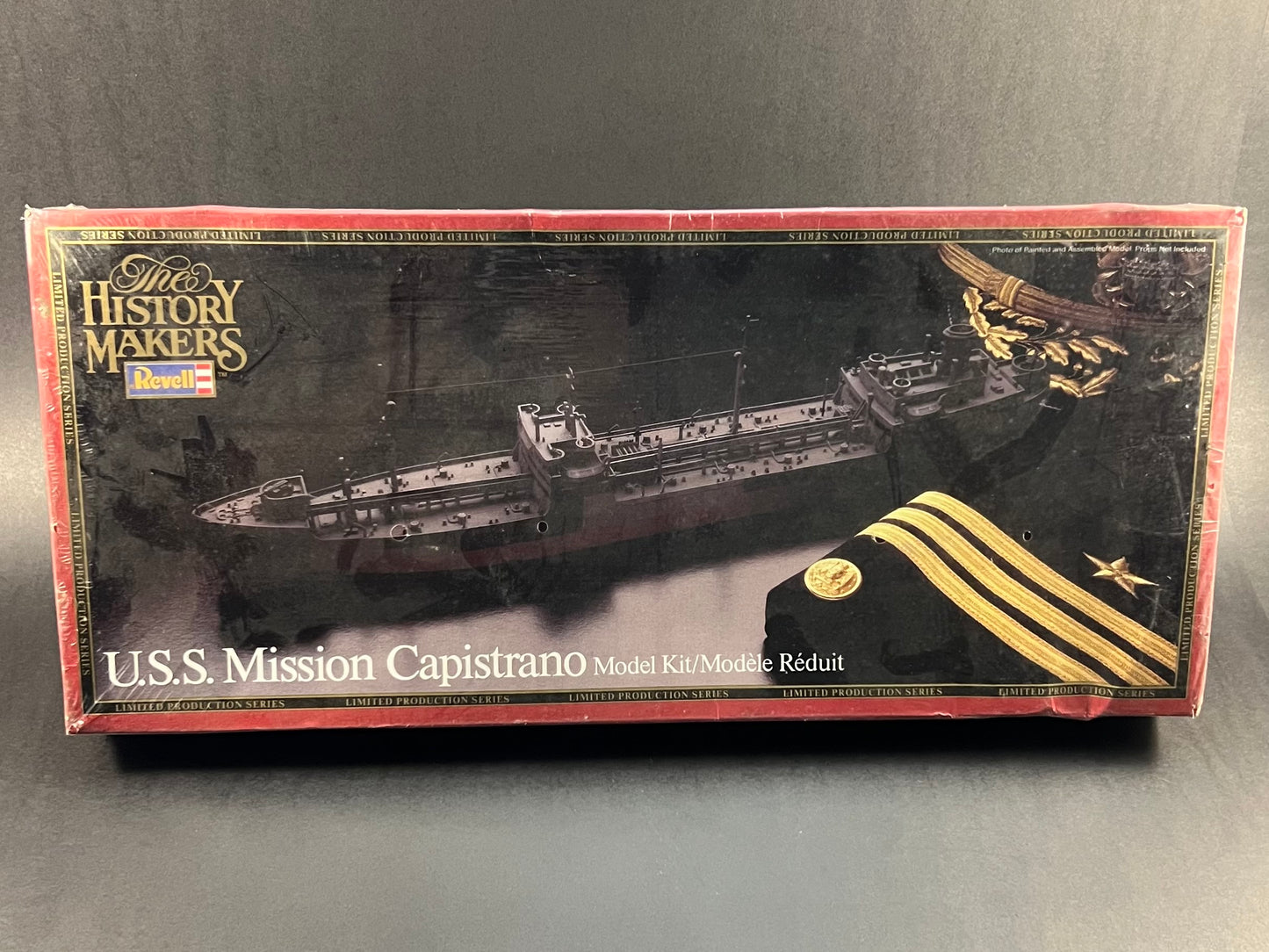 Revell Model Kit 8624 1:400 Scale The History Makers USS Mission Capistrano