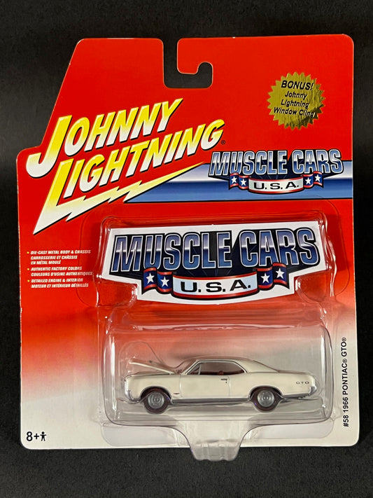 Johnny Lightning 2006 Muscle Cars USA #58 1966 Pontiac GTO, White