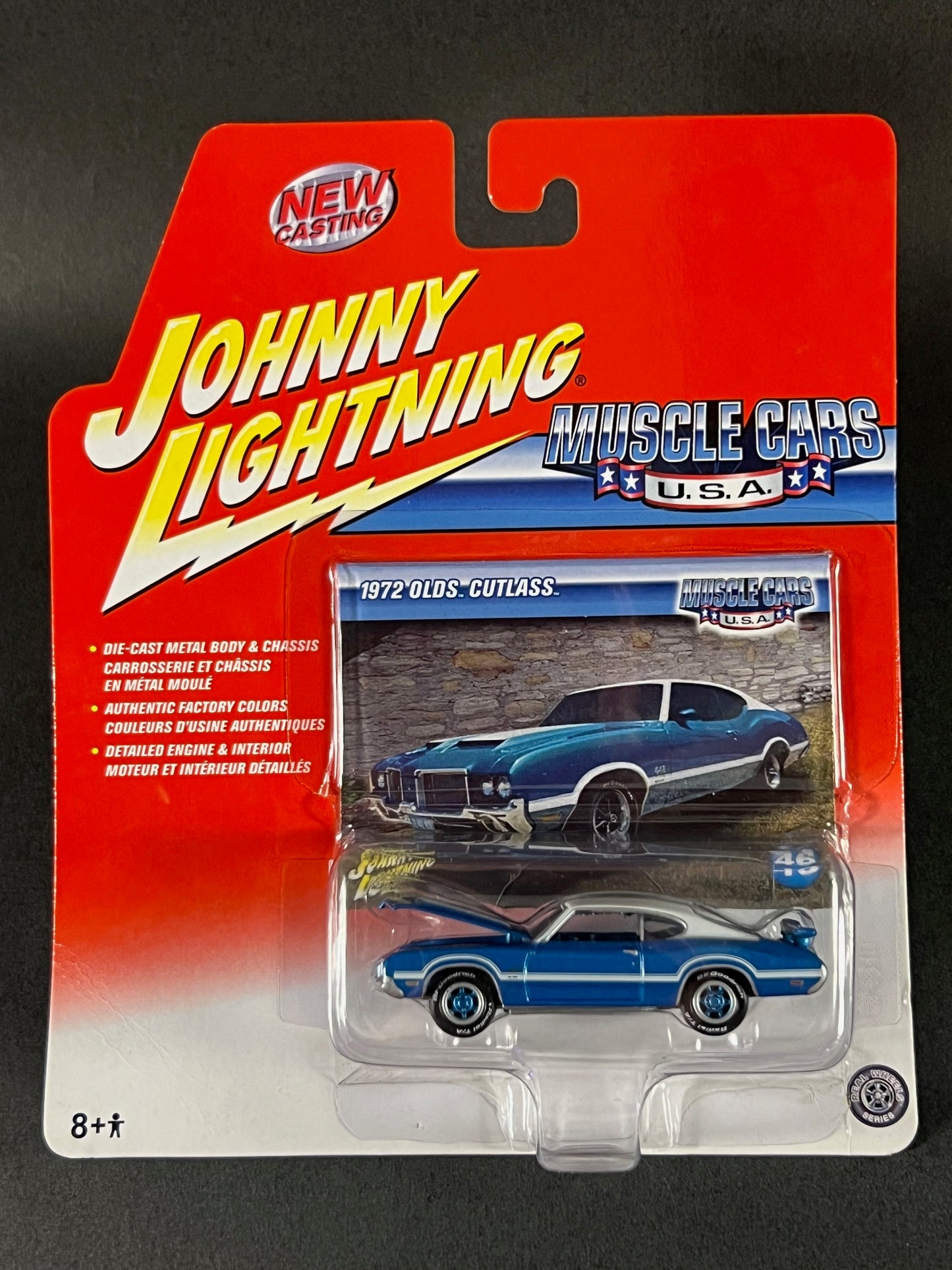 Johnny Lightning 2005 Muscle Cars USA #46 1972 Olds Cutlass, Blue