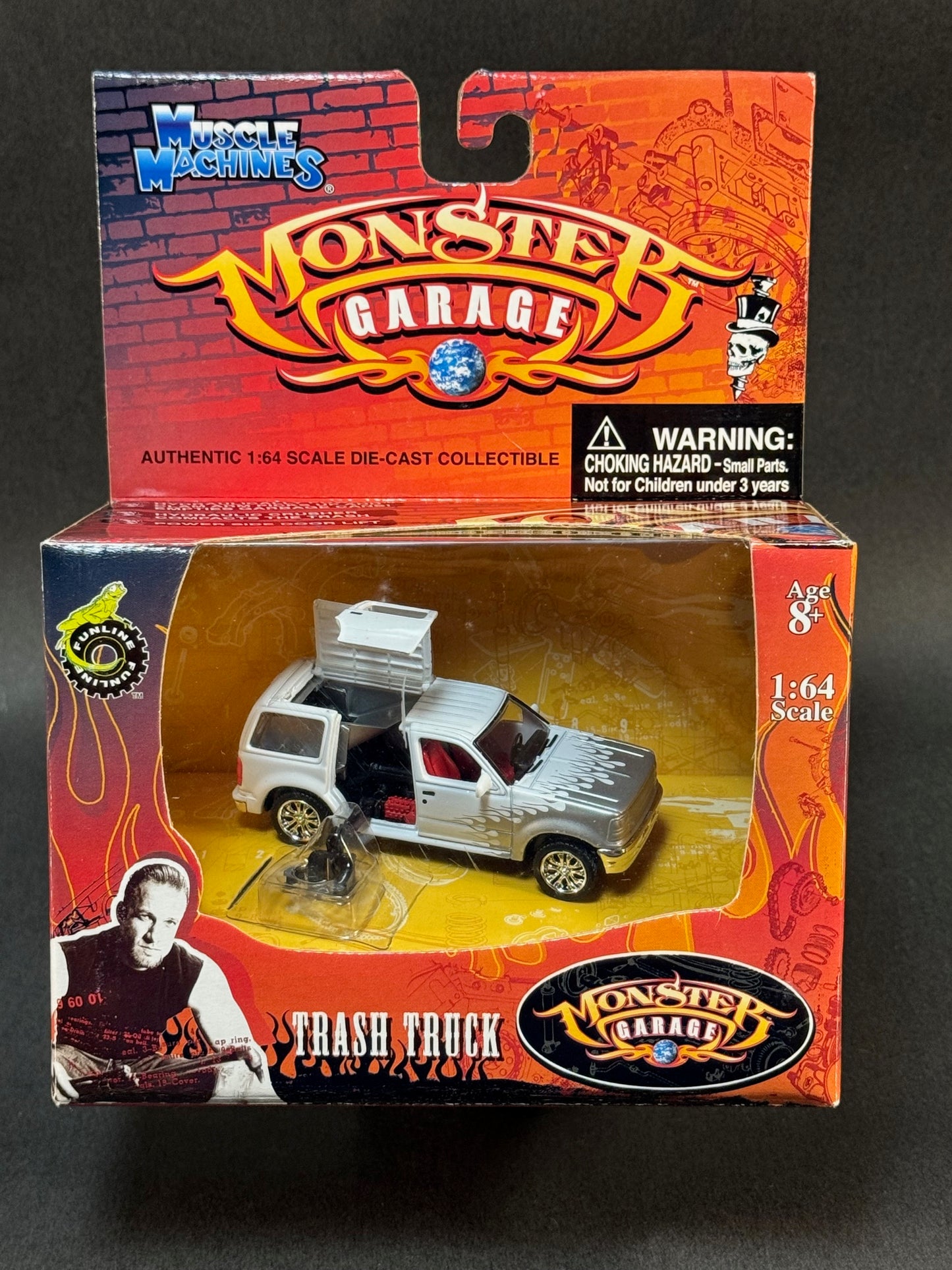 2004 Muscle Machines Monster Garage Trash Truck, White