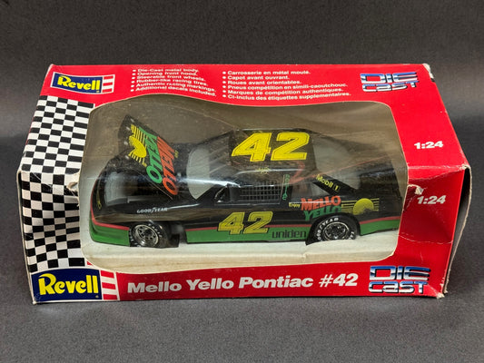 1991 Revell 1:24 Mello Yello Pontiac #42, Black and Green