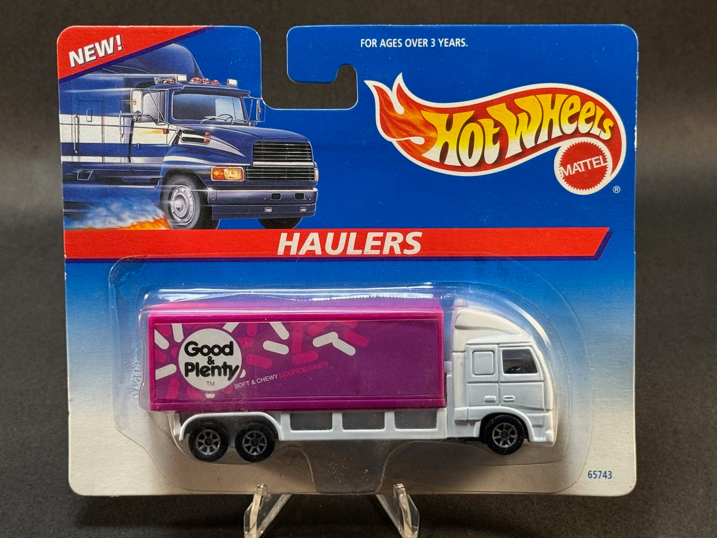 1996 Hot Wheels Haulers Good & Plenty Truck, White