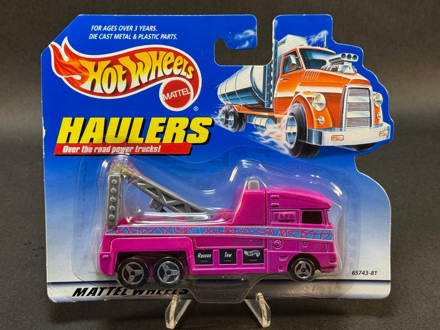 1998 Hot Wheels Haulers Rescue Tow, Pink