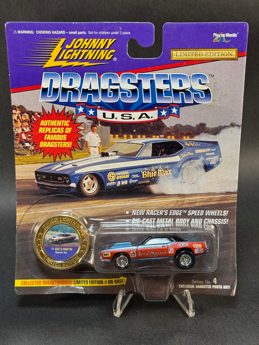 1995 Johnny Lightning Dragsters USA Series 4 '71 Sox & Martin, Blue and Red