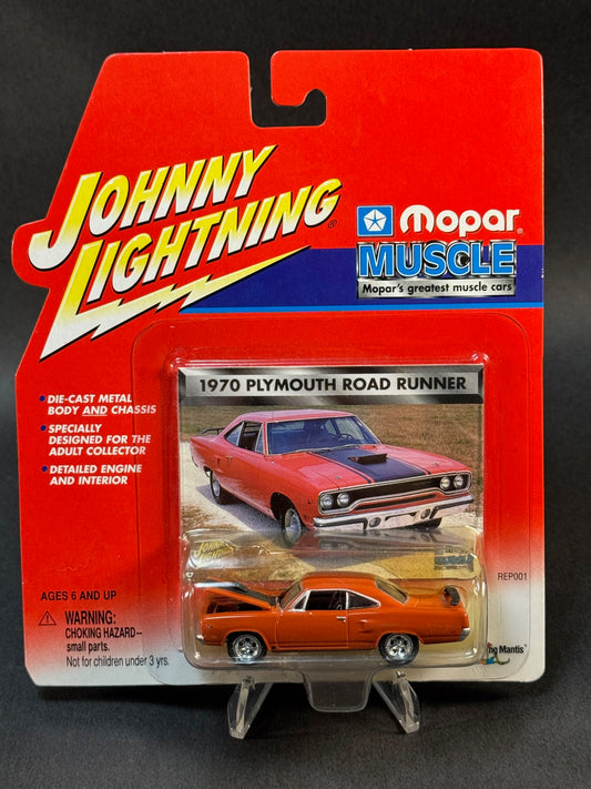 2001 Johnny Lightning Mopar Muscle 1970 Plymouth Road Runner, Red