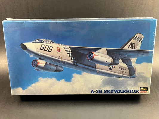 Hasegawa Model Kit K41 1:72 Scale A-3B Skywarrior