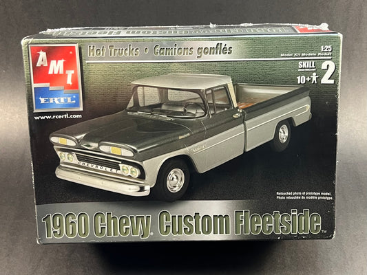 AMT ERTL Model Kit 6310 1:25 Scale 1960 Chevy Custom Fleetside