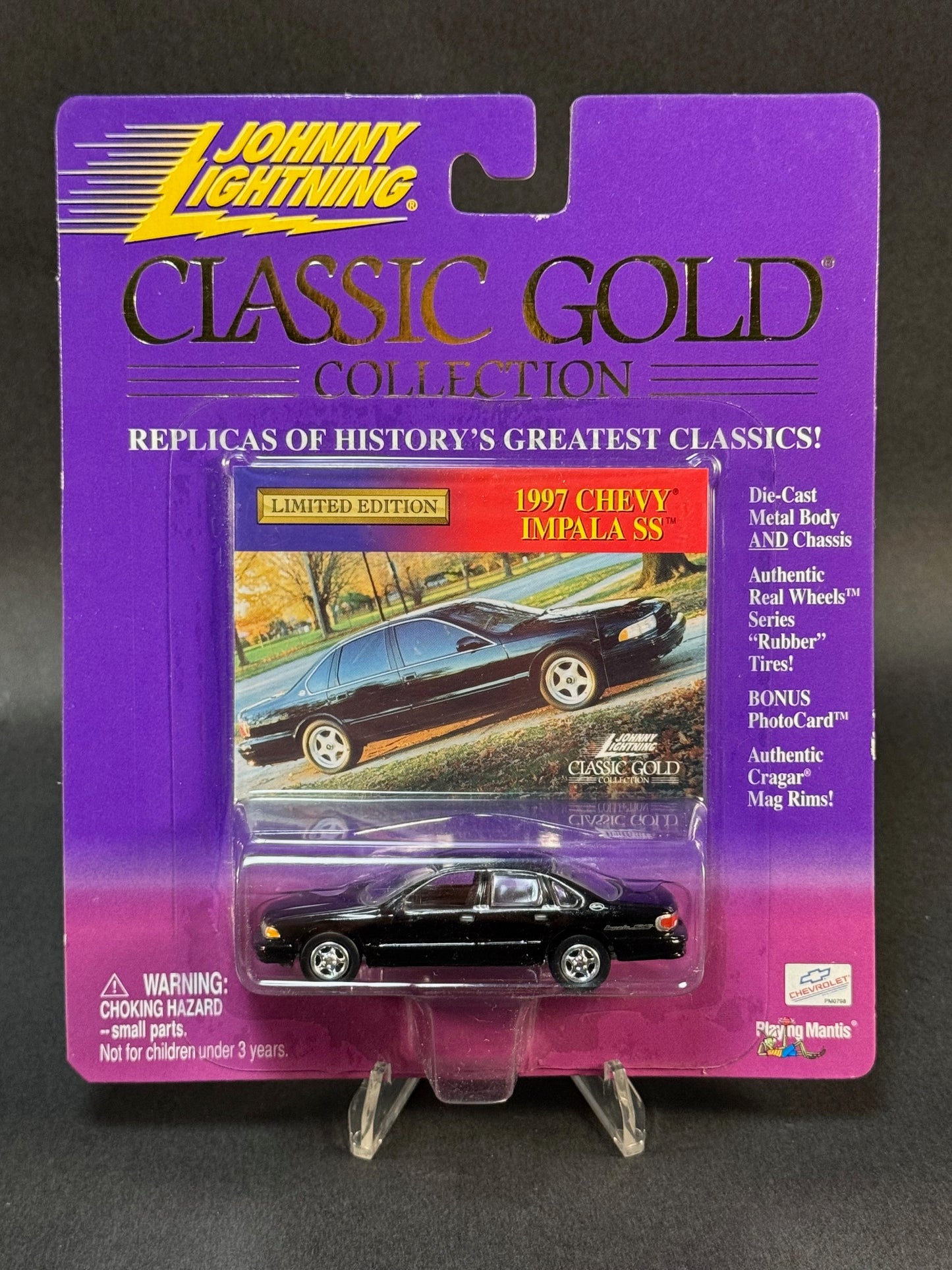 2000 Johnny Lightning Classic Gold Collection 1997 Chevy Impala SS, Black