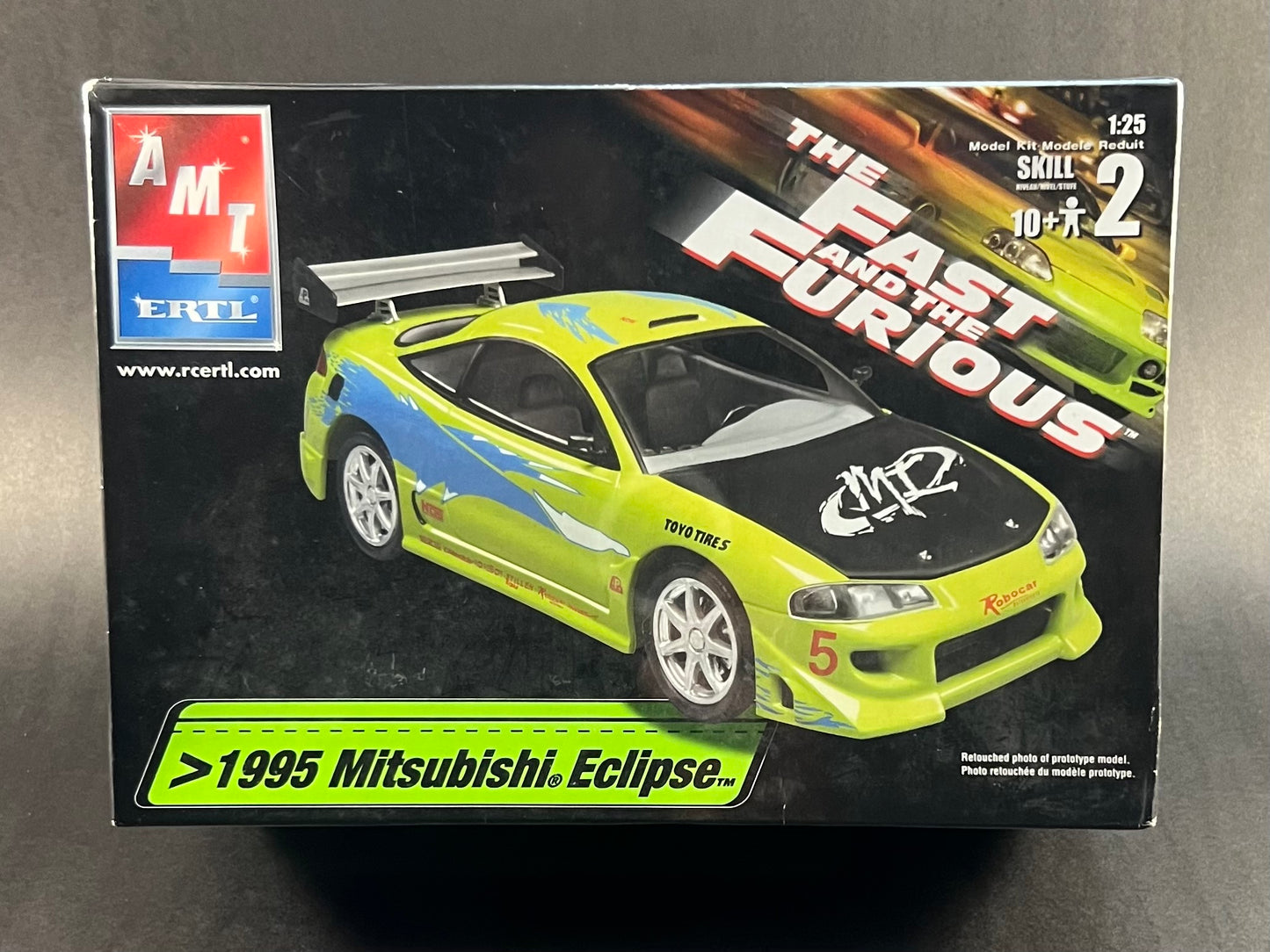 AMT ERTL Model Kit 31983 1:25 Scale 1995 Mitsubishi Eclipse