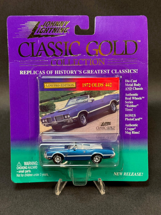 1999 Johnny Lightning Classic Gold Collection 1972 Olds 442, Blue *Creased Card