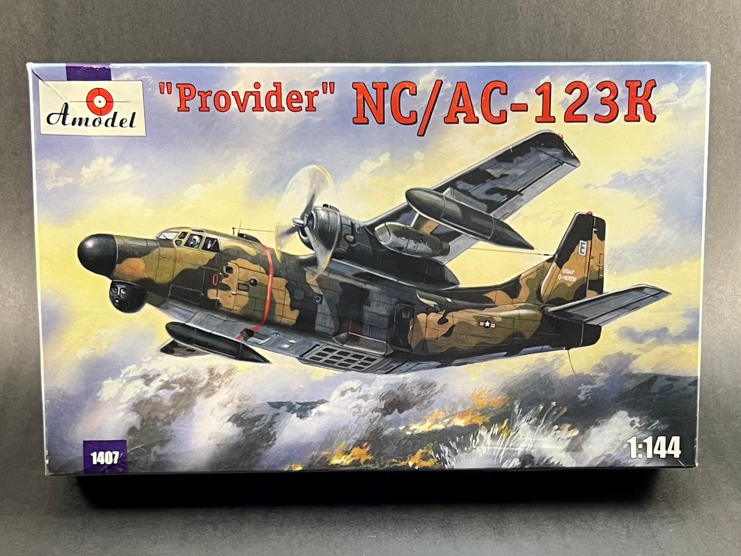 Amodel Model Kit 1407 1:144 Scale "Provider" NC/AC-123K